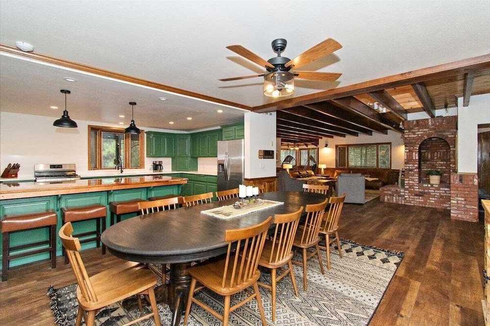 Summit Lodge 1&2