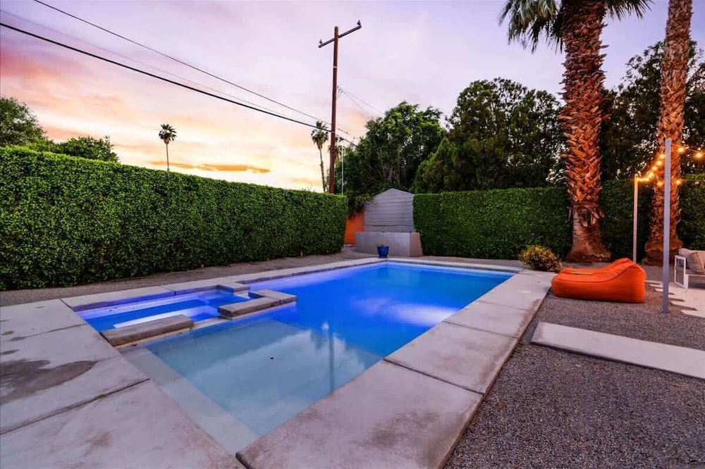 Modern Paradise at Sonora