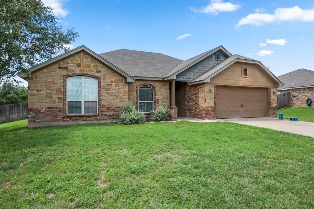 Comfortable 3BR Home in Salado