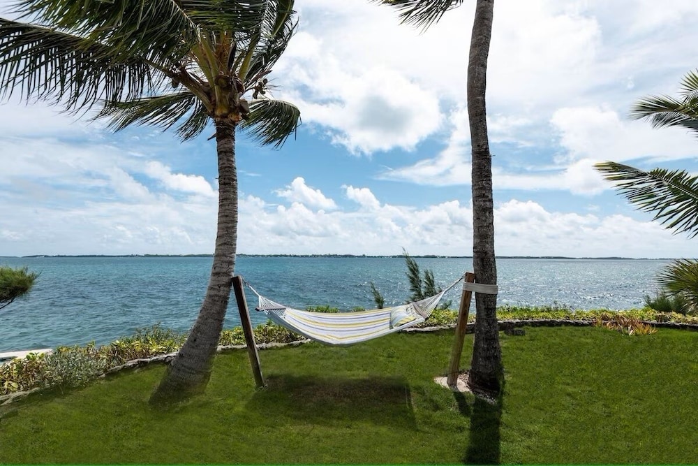 Middle Cay Estate 7 Bedroom Estate