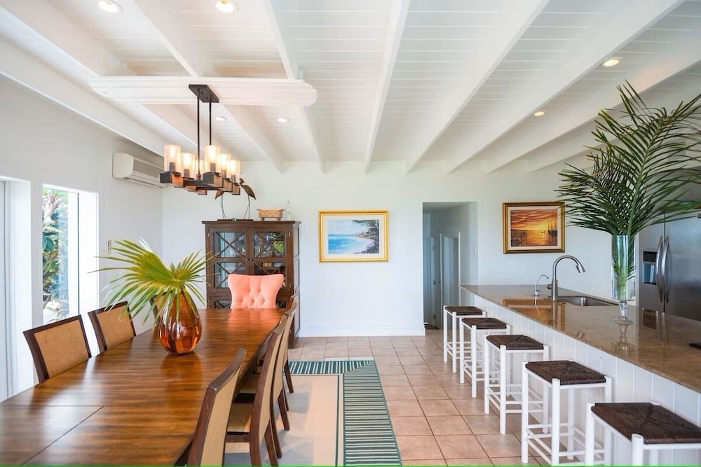 Middle Cay Estate 7 Bedroom Estate
