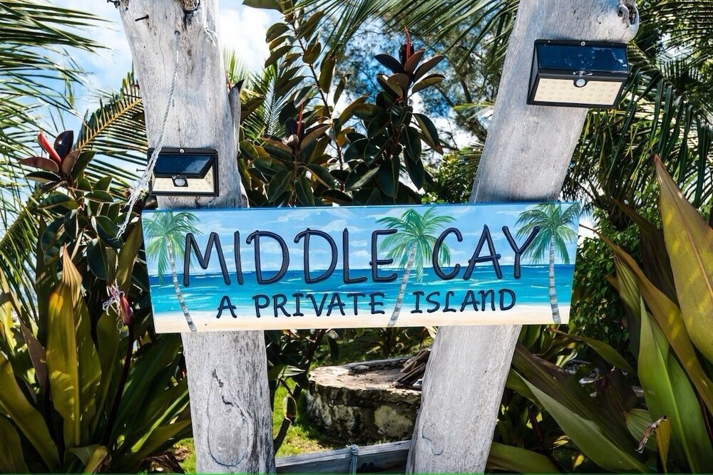Middle Cay Estate 7 Bedroom Estate