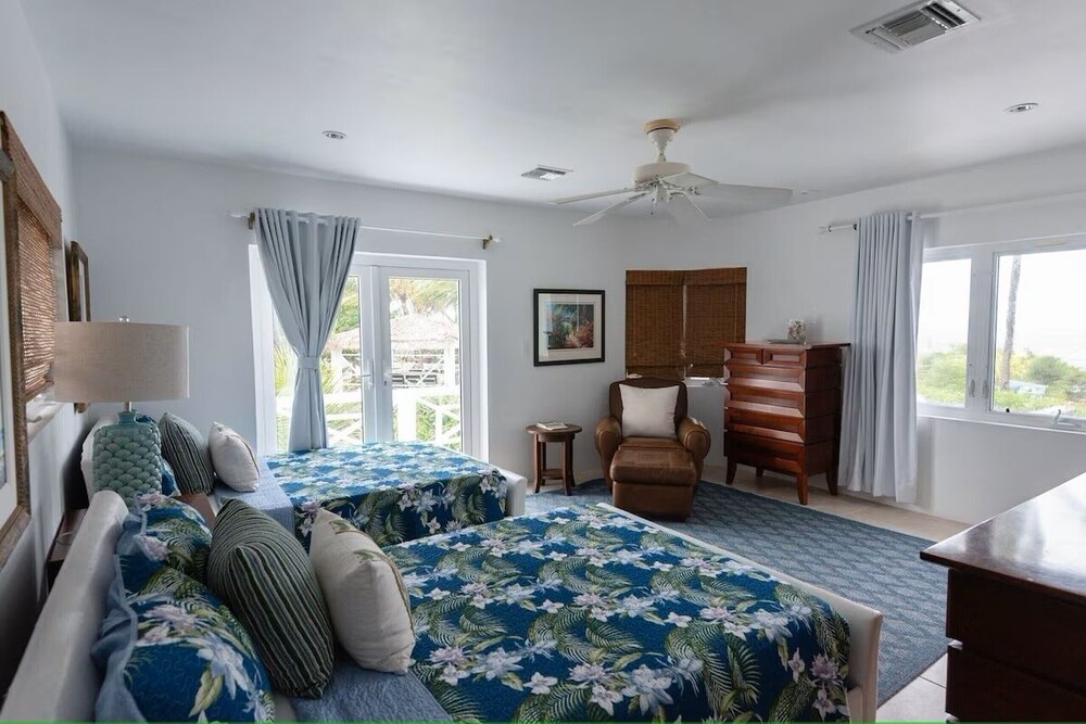 Middle Cay Estate 7 Bedroom Estate