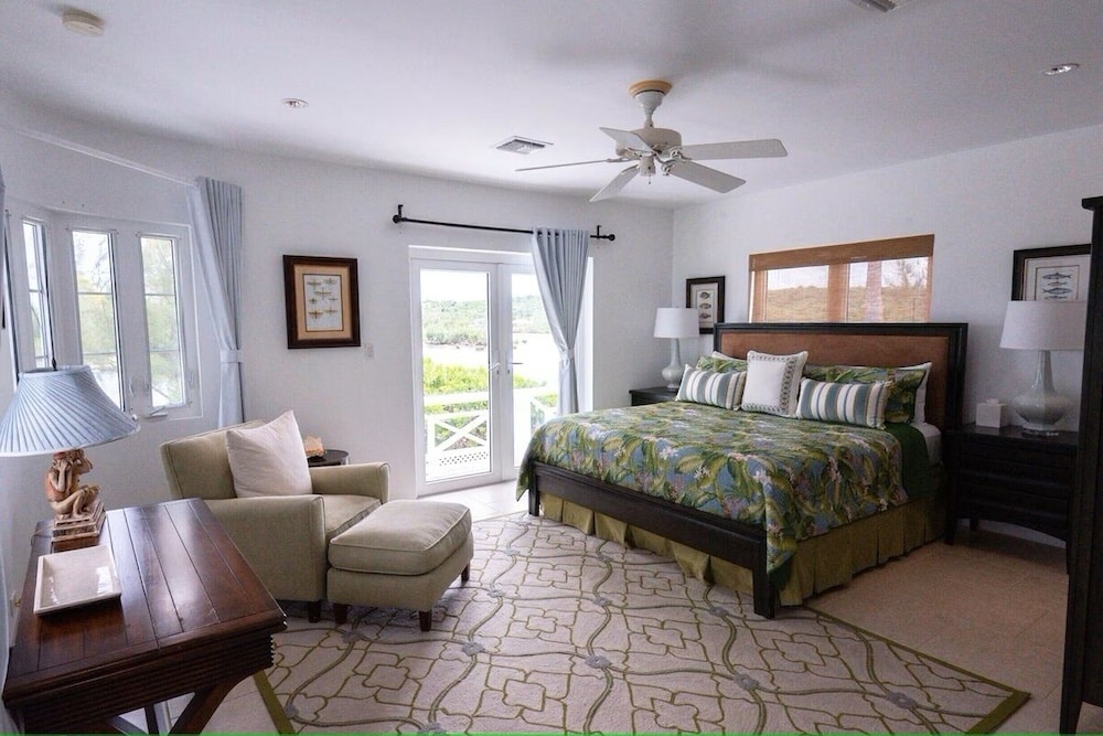 Middle Cay Estate 7 Bedroom Estate