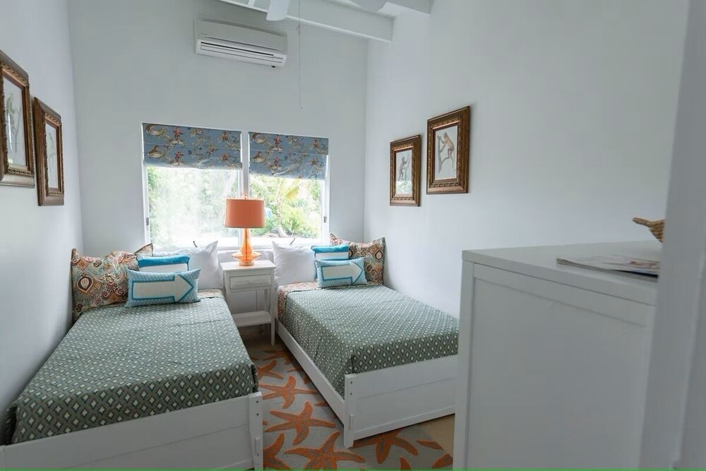 Middle Cay Estate 7 Bedroom Estate
