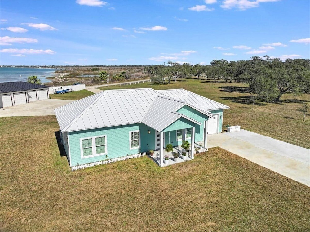 Tranquil Waters 8 Bedroom Home