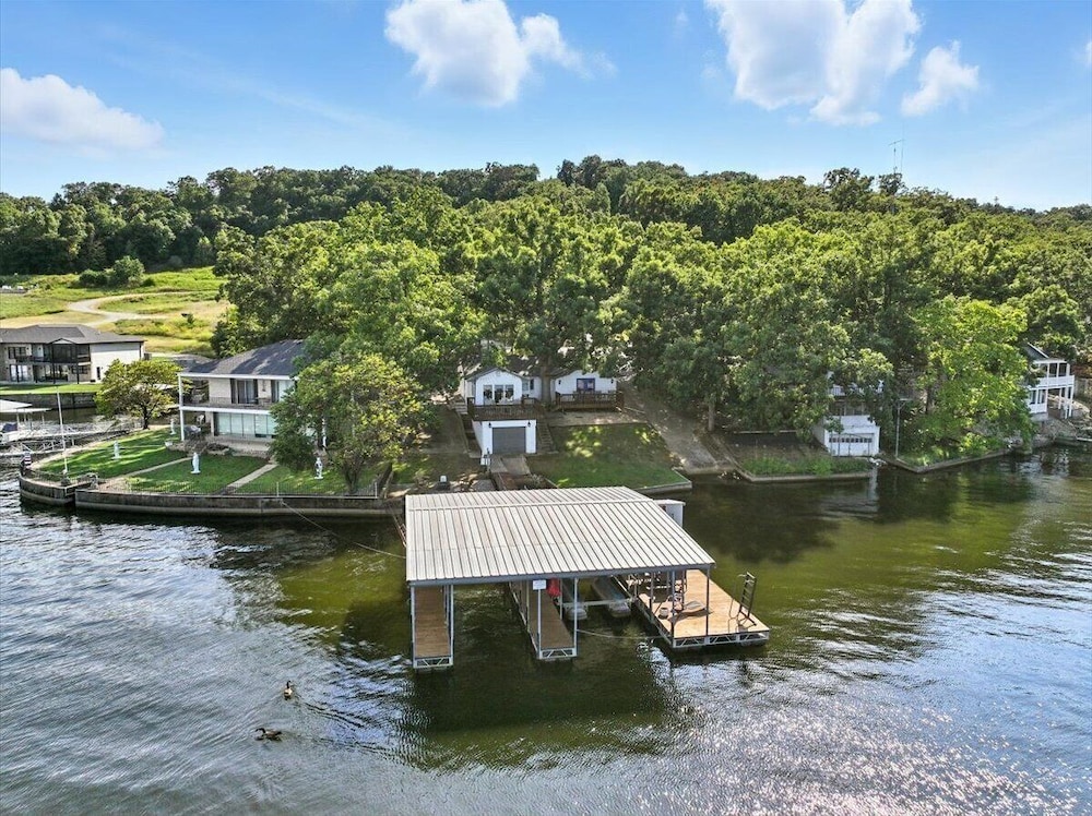Lakefront Home at the 10mm With Dock Slip & Bar
