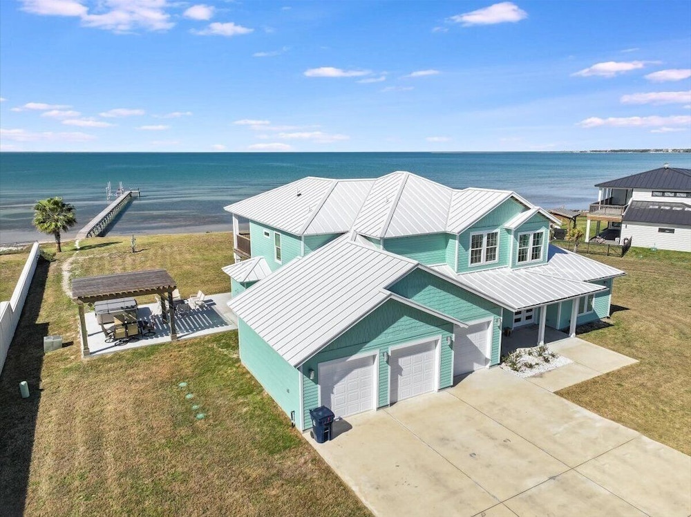 Tranquil Waters 8 Bedroom Home