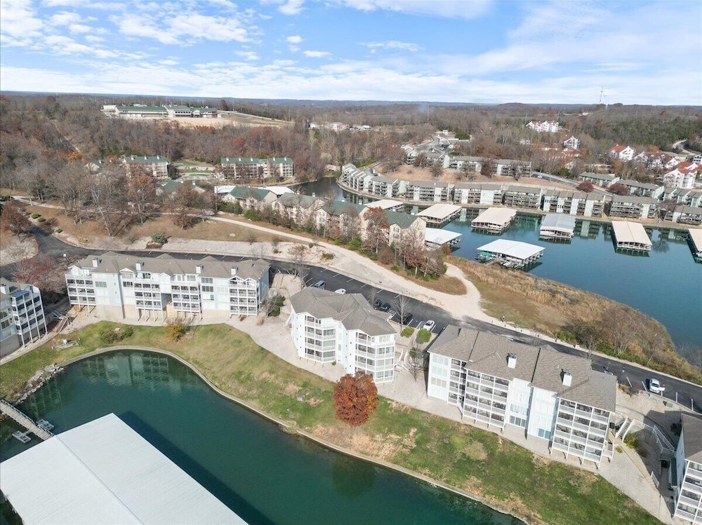 Stunning Main Channel Views, Screened Deck, & Pool