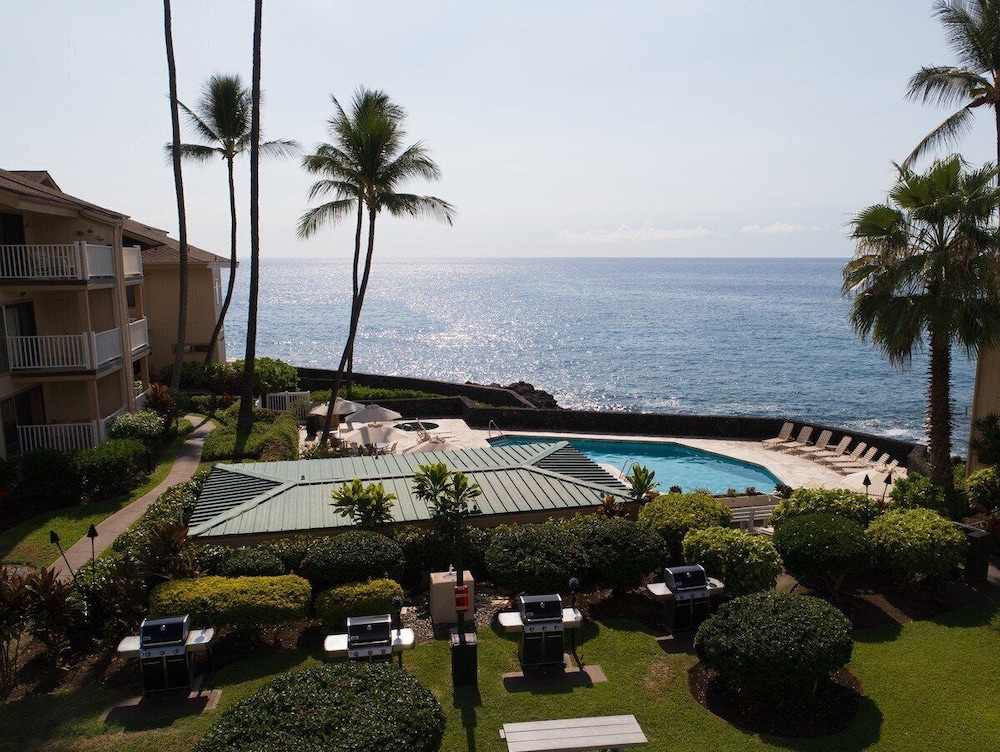 True Oceanfront - Panoramic Sunset View! - No Stairs - Vrkcv