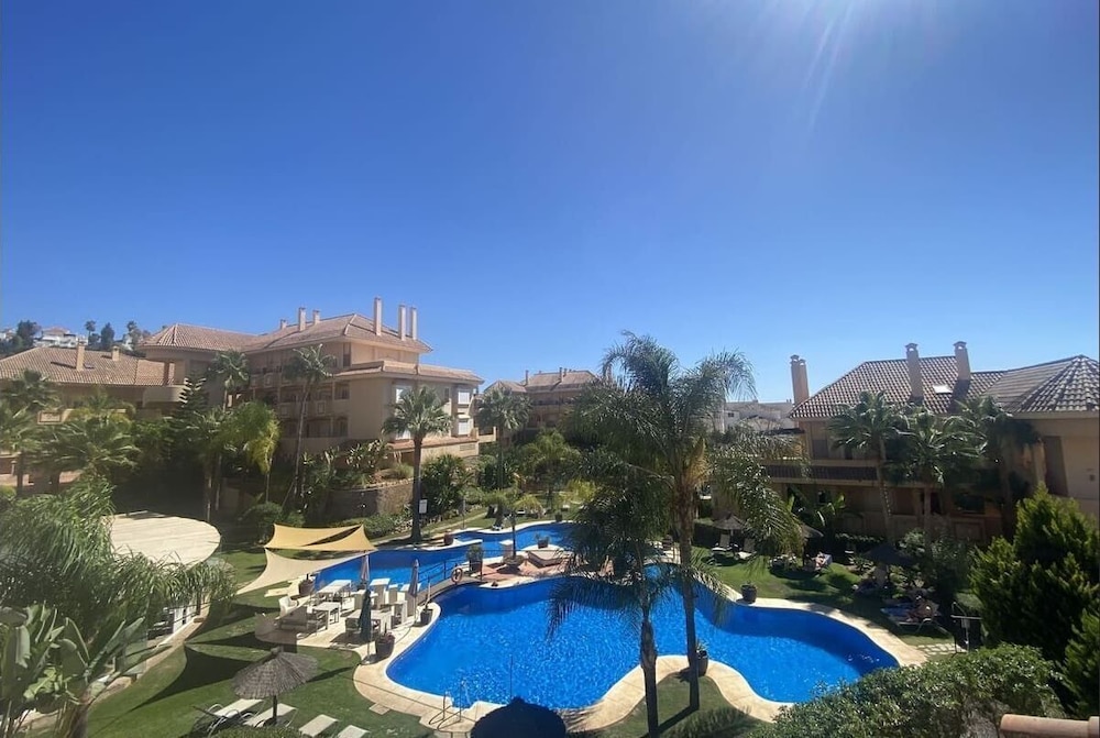 Marbella Vacations - Aloha Hill Club Golf Spa Apartments - Property Image 22