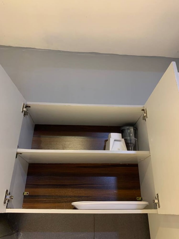 Open plan studio apartment unit view 4