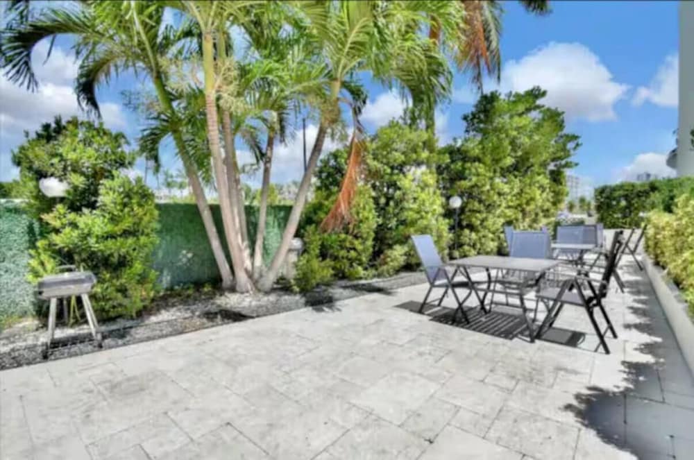Serene Miami Studio