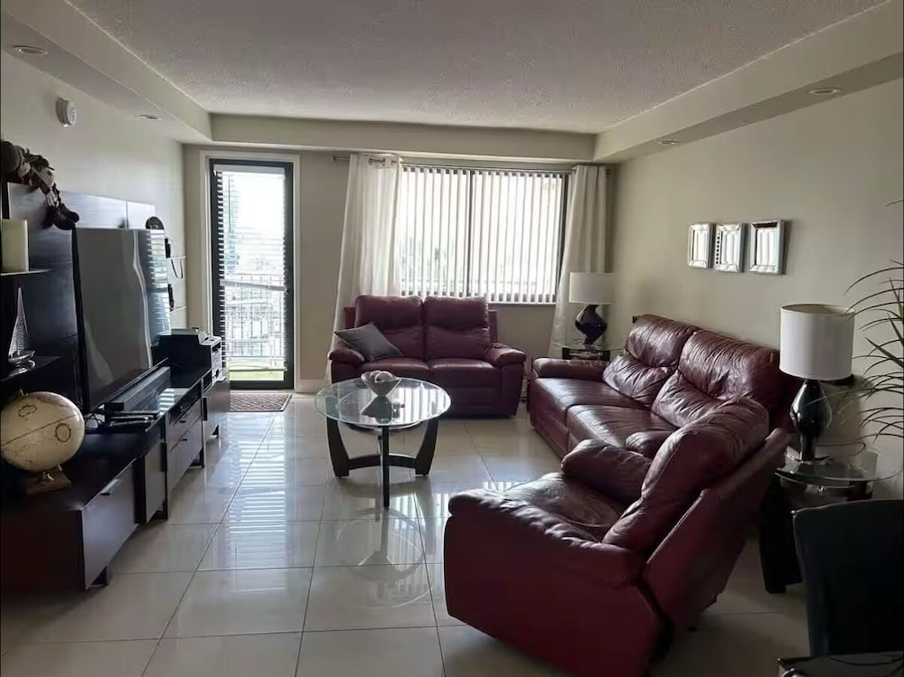 Golden Isles Hallandale Water view