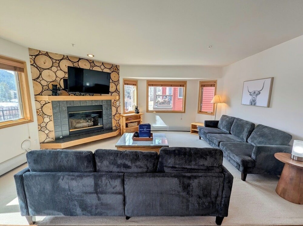 Cinnamon Ridge C114