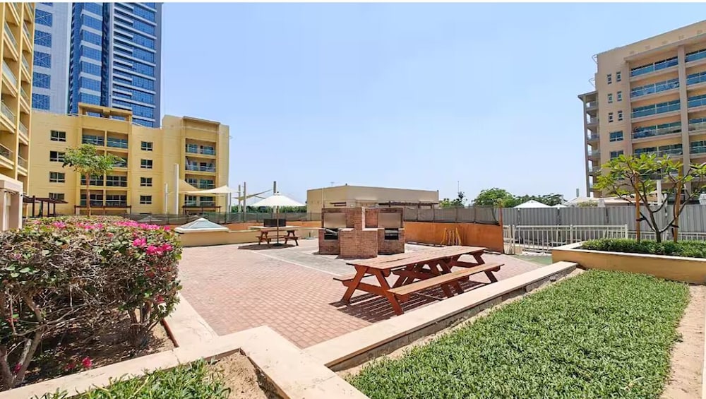 Binghatti Phoenix JVC Near Circle Mall