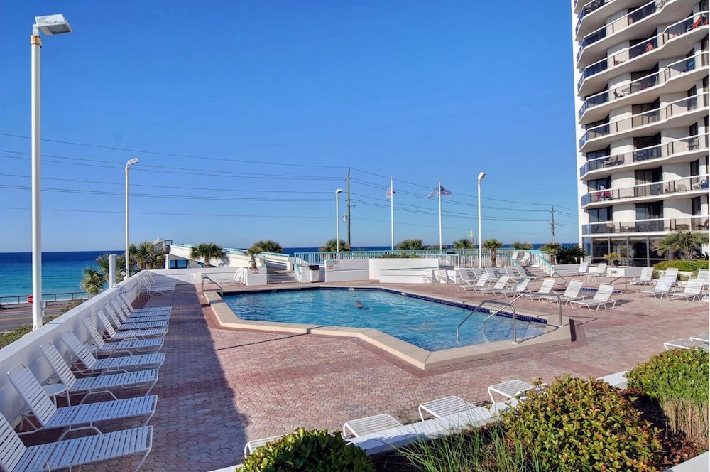 Surfside Resort #404