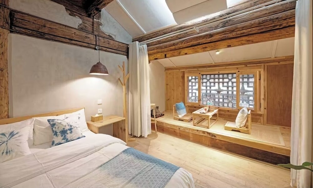 Jia Kedi Ancient House Cultural Homestay
