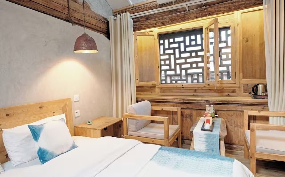 Jia Kedi Ancient House Cultural Homestay