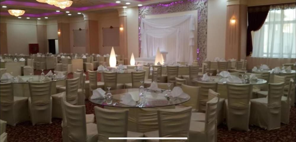 meeting & event spaces