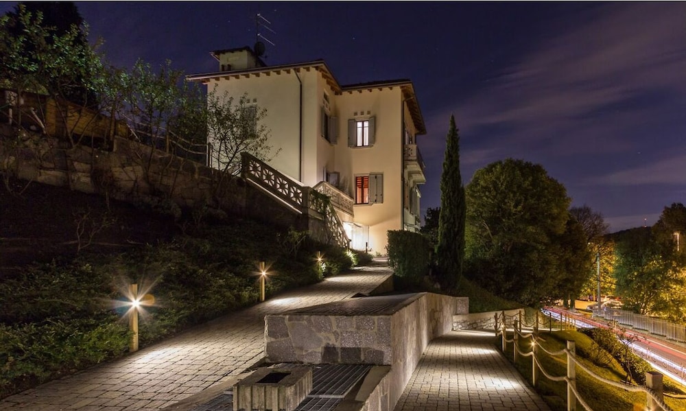 La Villa Bellagio view 3