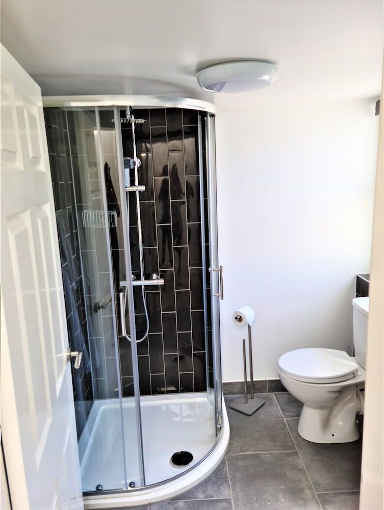 Ramsgate Vacations - White Stag Lodge - Property Image 5