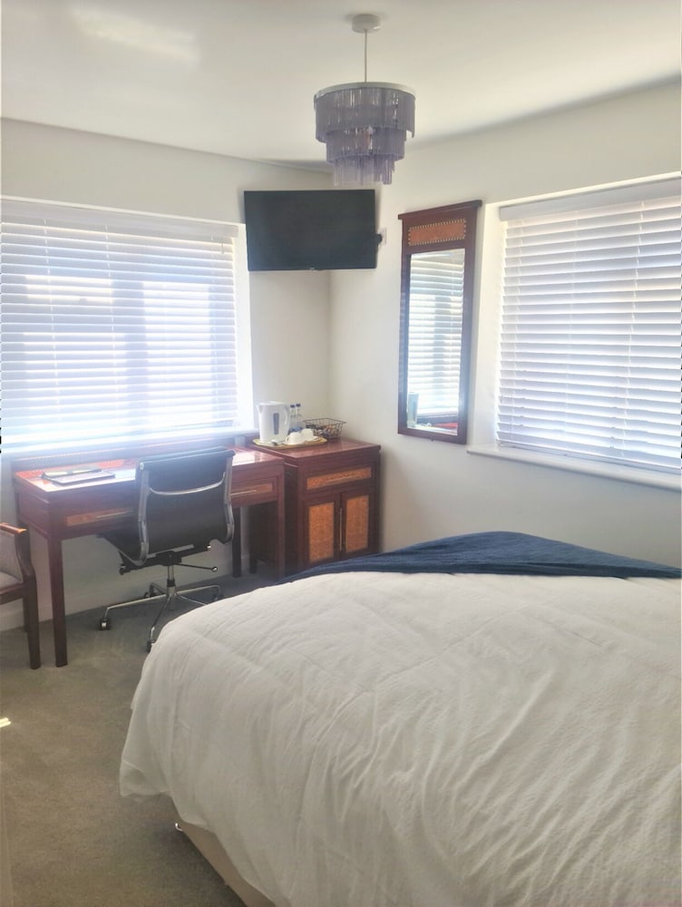 Ramsgate Vacations - White Stag Lodge - Property Image 42