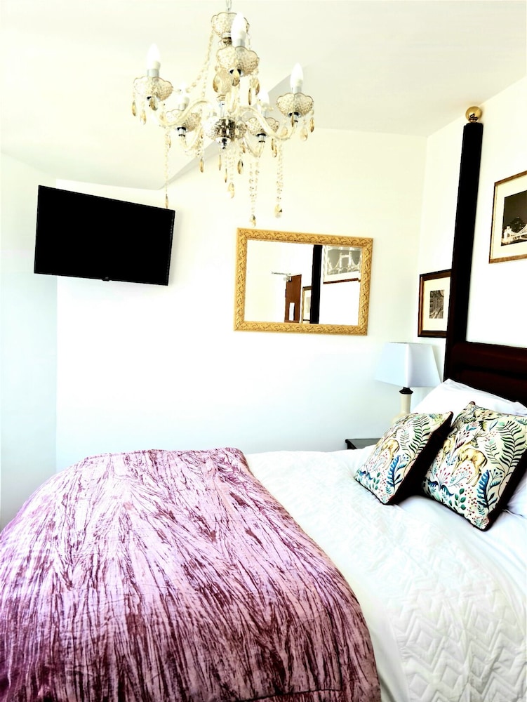 Ramsgate Vacations - White Stag Lodge - Property Image 33