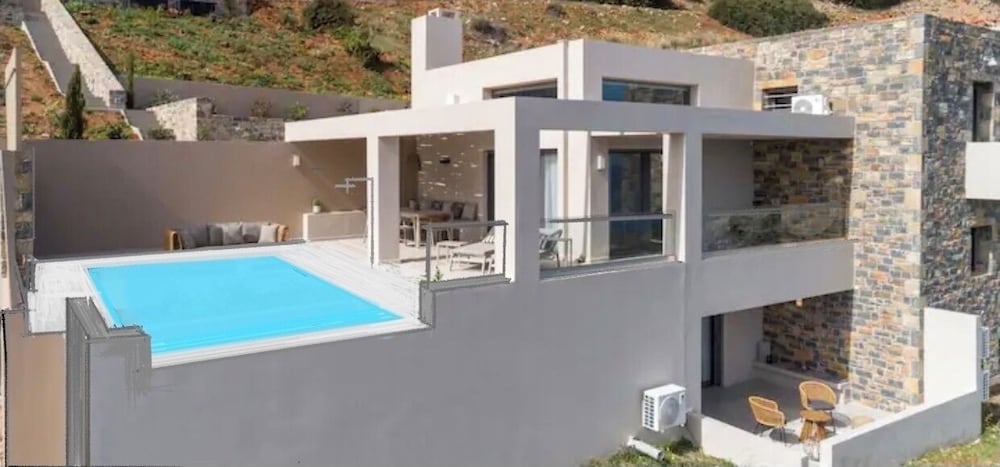 Notiko villas
