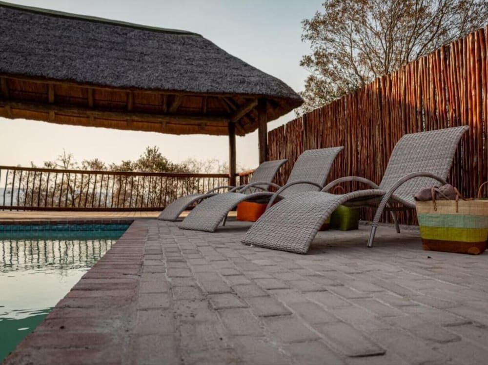 Room in Guest Room - Mmakuba Private Game Lodge, Deluxe Chalet 9A