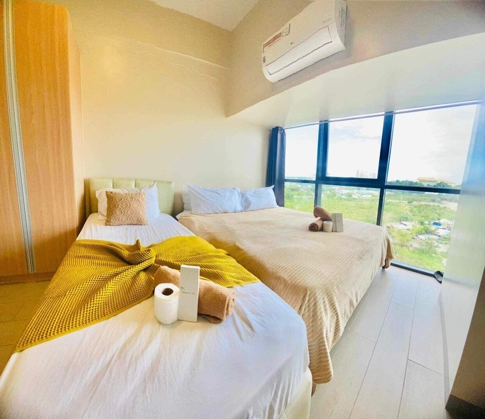 Family room 2 bedrooms view 2