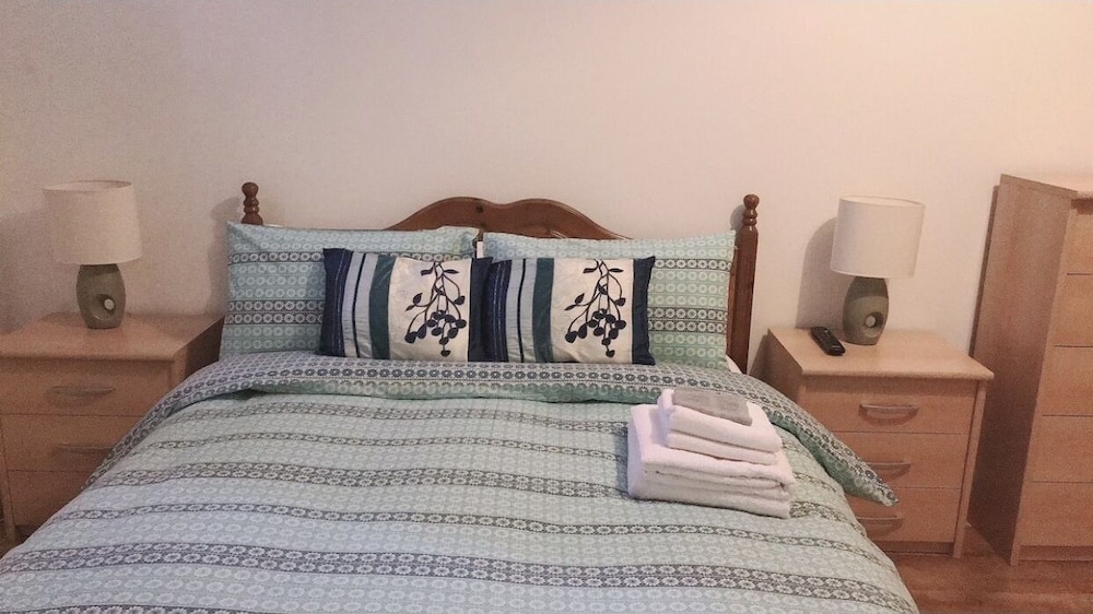 Heart Of Aberdeen City Centre 3 Bedrooms Apartment view 3