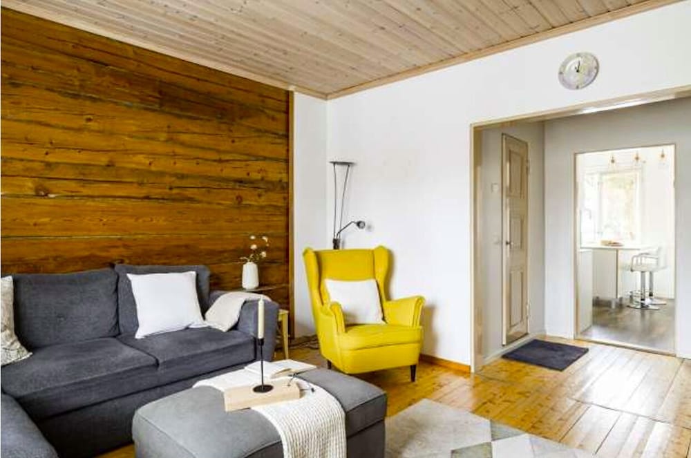 Lovely 1Br Apt. in Calm Neighbourhood