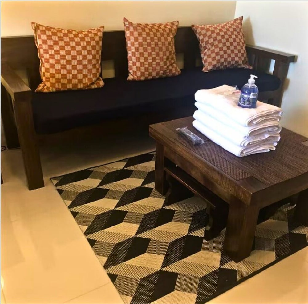 Need Place To Stay In TAGAYTAY. Book Now