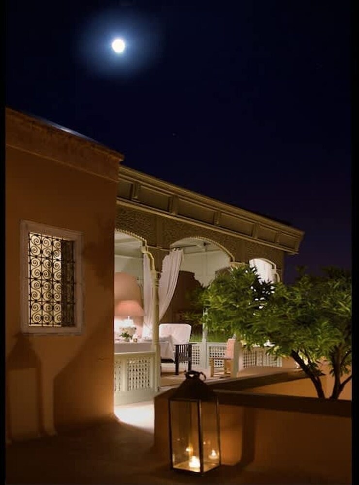 Charming Mini Riad 2 Bedrooms Shared Pool