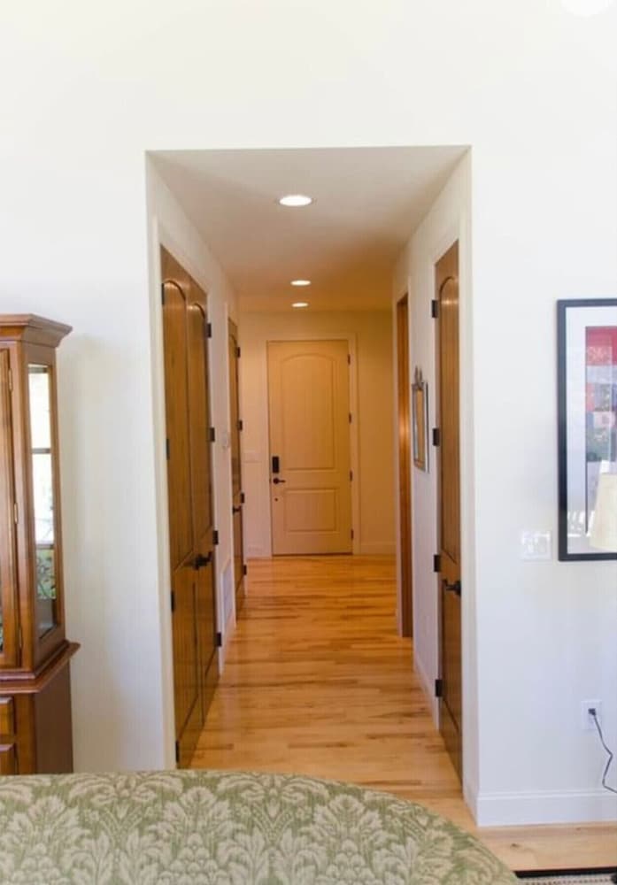 Vacation Home Near Golf Course Hiking Sleeps 20