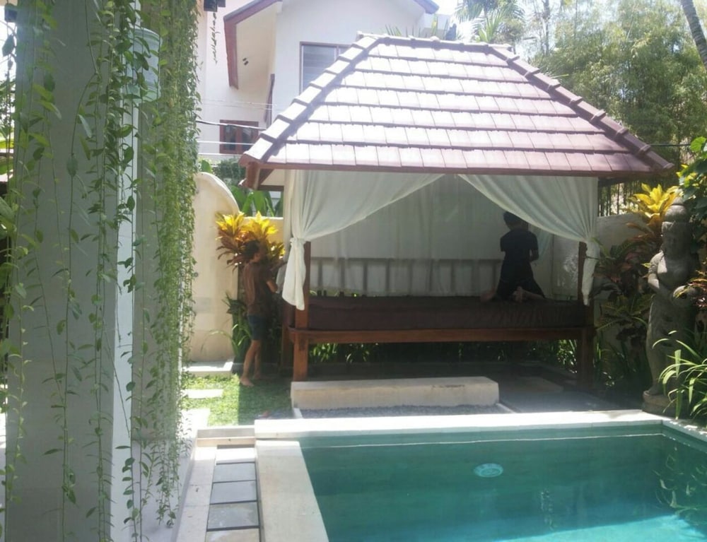 Huge Two Storey 4 Bed 4 Bath Villa With Pool Right in the Heart of Seminyak