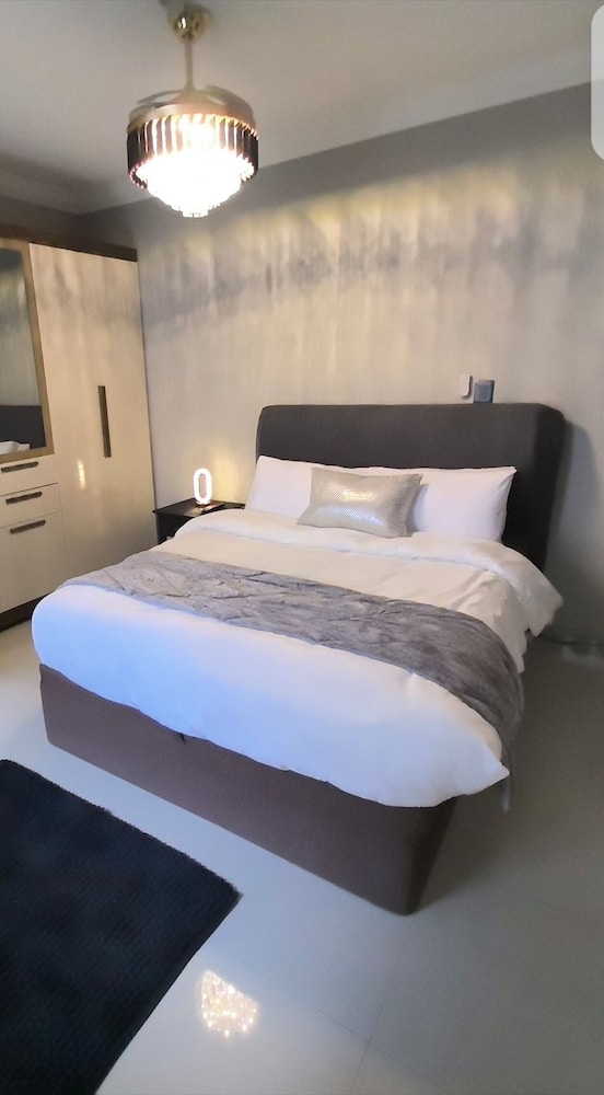 Bryanston Palms Accommodation