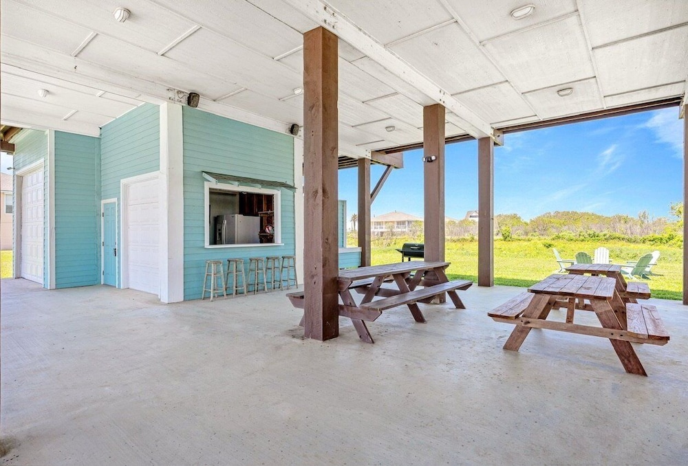 Sunset Bliss 4 Bedroom Home