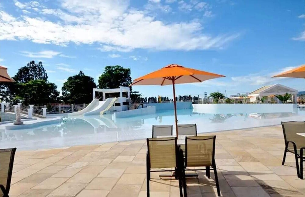 Hotel Lacqua Di Roma I Via Caldas - Image 1