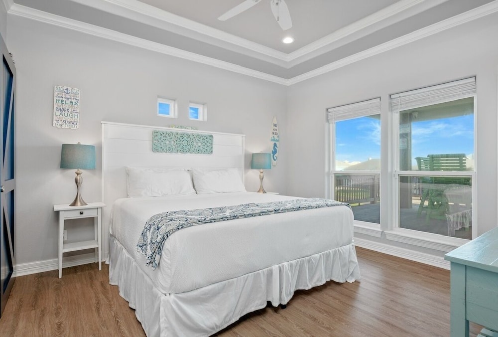 Sunkissed Castle 4 Bedroom Home