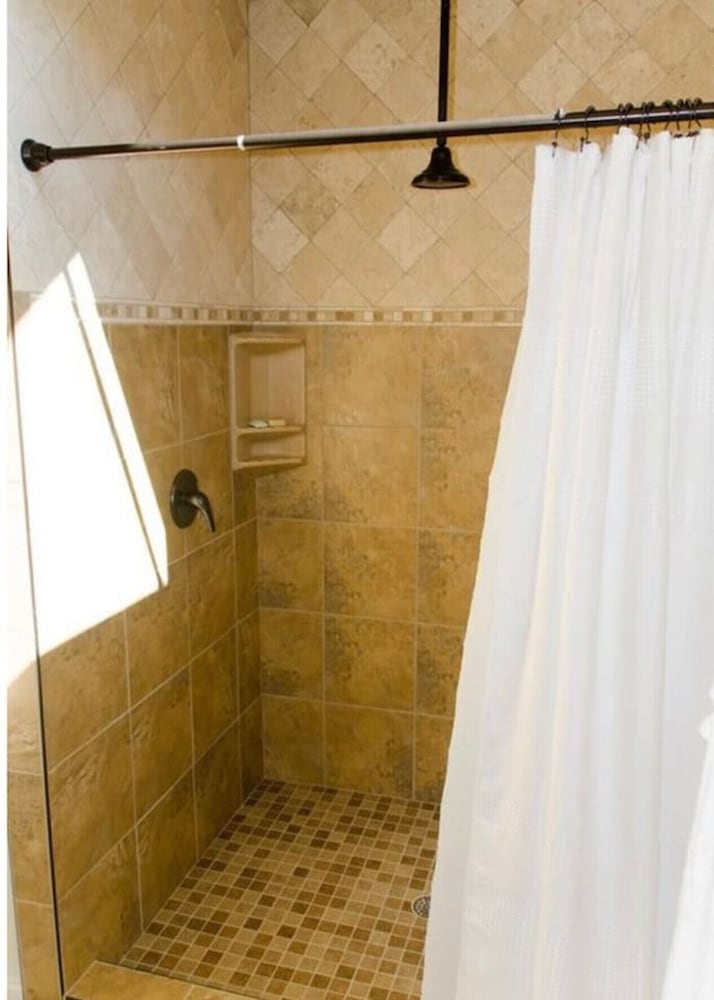 Vacation Home Near Golf Course Hiking Sleeps 20