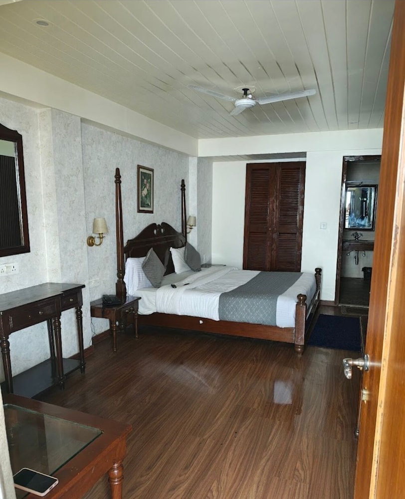 KSP Royal Valley View Hotel Mussoorie