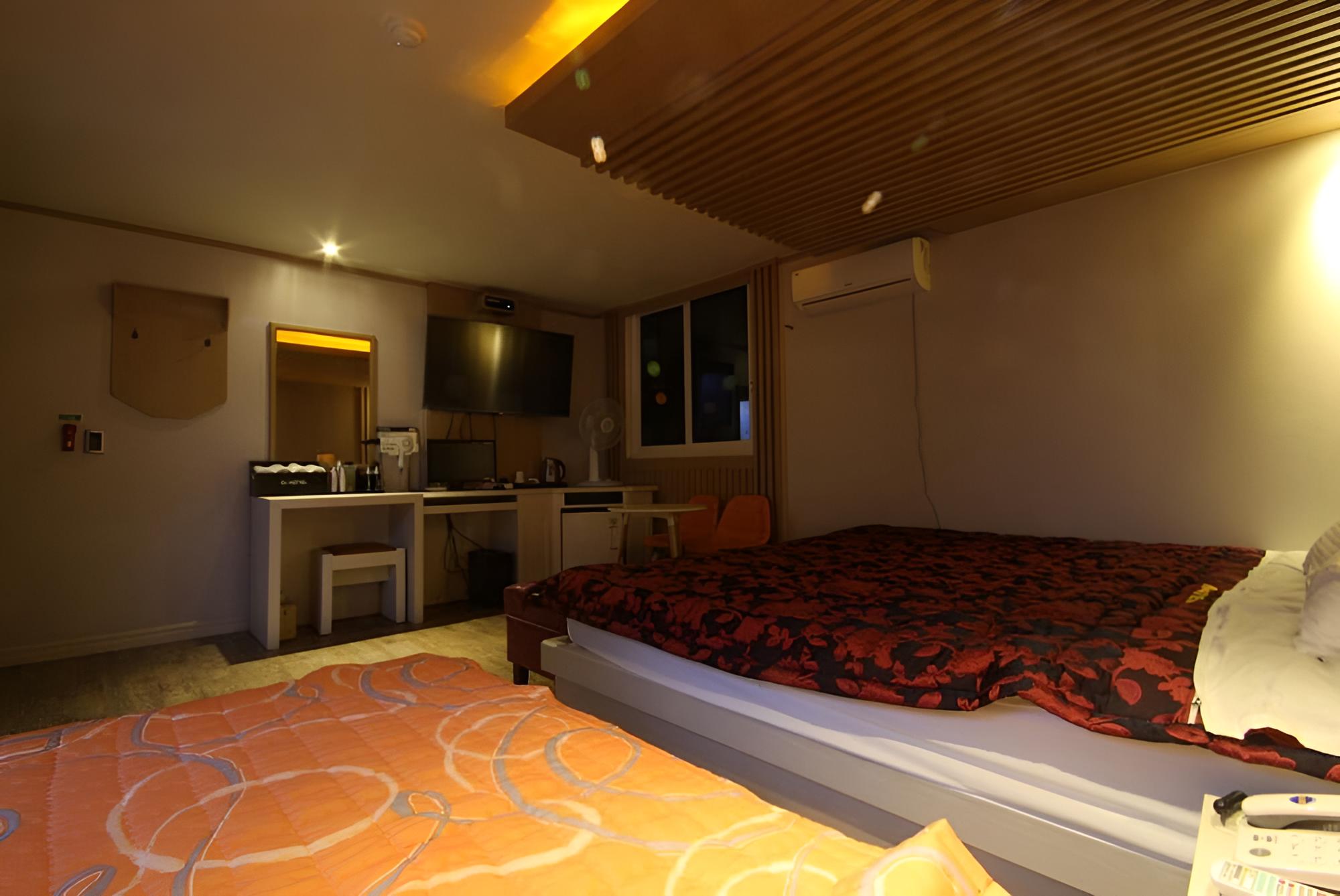9st Traveltel