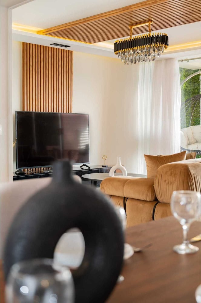 The Paragon Of The Nile 2 BDR Apt. @ Maadi