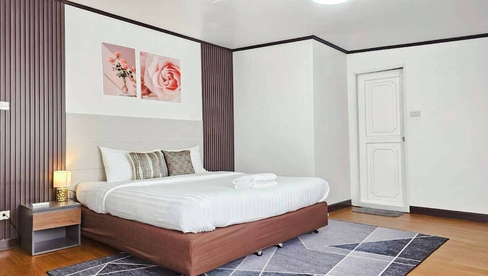 Greta Villa Nakluea 18