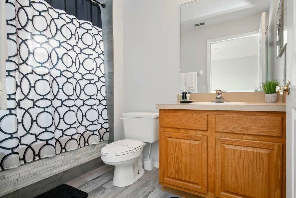 Quiet Resort 3BR Nature Walk 20min to Disney