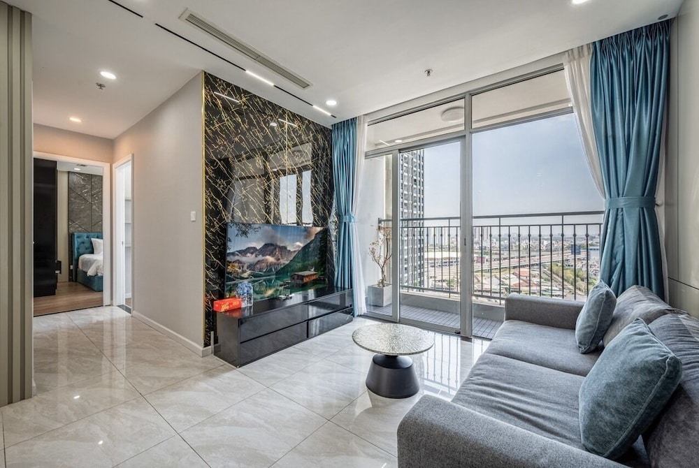 Wow! Homes by Christine - Vinhomes Luxury