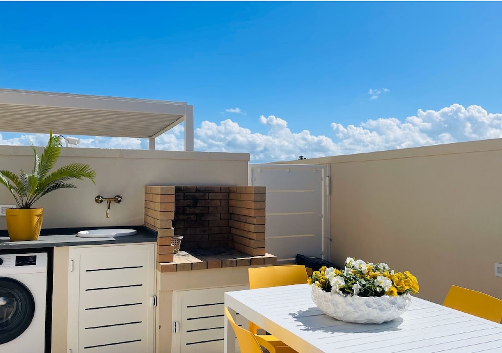 La Collina di Montegrappa - Suites with Heated Private Pool - Suites with Shared Pool