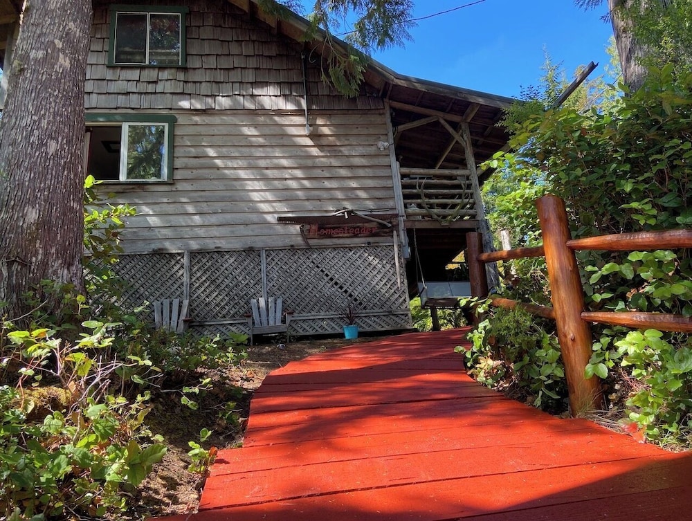 Woods End Landing